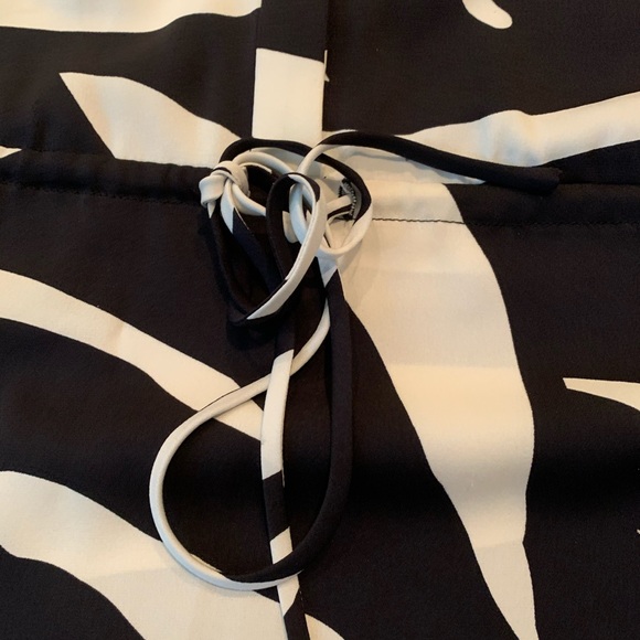 DvF Freya Dress Zebra Print Sz 10 - Picture 2 of 10